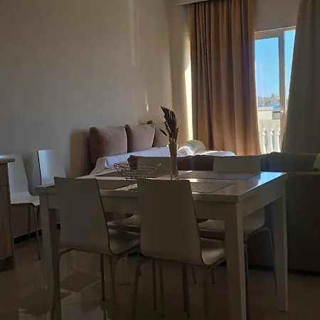 Apartman Tourist Area 2-bedroom With Sea View Saranda