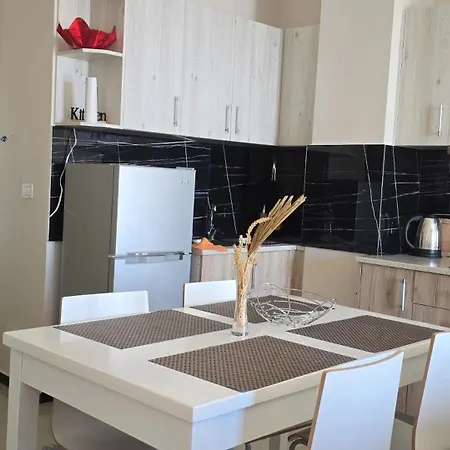 Apartman Tourist Area 2-bedroom With Sea View Saranda