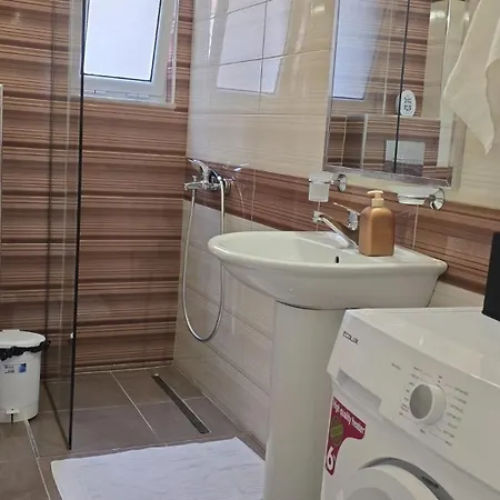 Lejlighed Tourist Area 2-bedroom With Sea View *