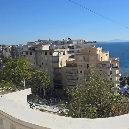 Tourist Area 2-bedroom With Sea View *